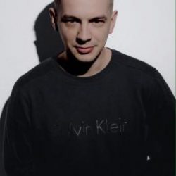 Парень ищет девушку для секса Парень ищет девушку для секса