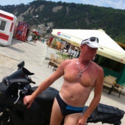 Парень, ищу девушку для свободных отношений Парень, ищу девушку для свободных отношений