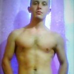 Парень ищут бабу Парень ищут бабу