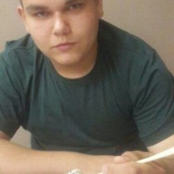 Парень, ищу девушку для незабываемого времяпровождения Парень, ищу девушку для незабываемого времяпровождения